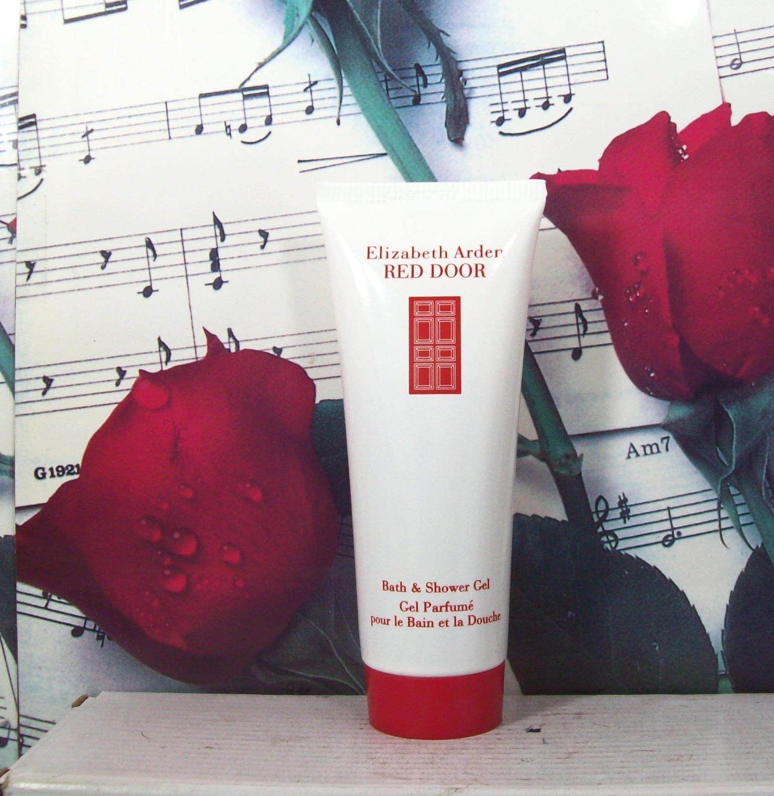 Elizabeth Arden Red Door Shower Gel 3.3 FL. OZ. NWOB - $12.99