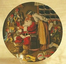 Royal Manor Porcelain Collectors Plate A Kiss For Santa by Mike Hagel 2316 USA - £15.89 GBP