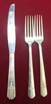 Wm A Rogers Oneida Silverplate Floral 1949 EVERLASTING 2 Dinner Fork 7.5&quot;&amp; Knife - £14.64 GBP