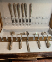 Wm Rogers Overlaid Silverplate 31 Pieces w/Case Vintage Desire Pattern - £61.52 GBP