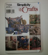 Simplicity 7098 Quilted Bags and Eyeglass Case - $12.86