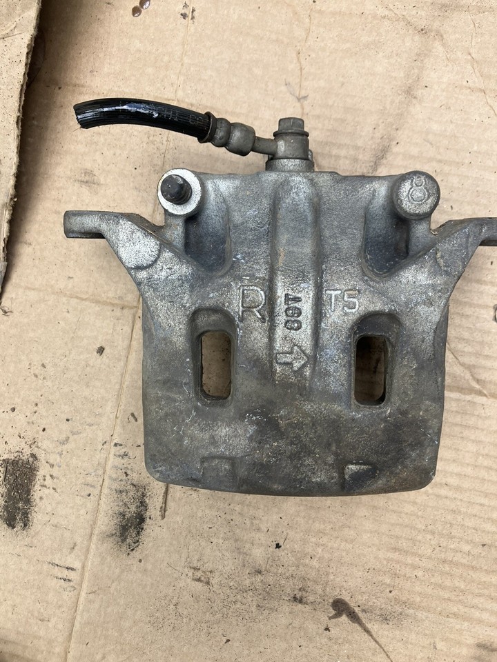 2009-2017 Nissan 370Z Passenger Front Right Brake Caliper No Bracket Bas... - $39.59