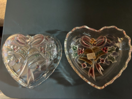 Mikasa Heart Dish With Lid Decorated With Christmas Bells - £3.99 GBP