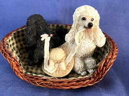 Vintage Black &amp; White Poodle Figures Wicker Basket Checked Lining Tying ... - $9.55 CAD