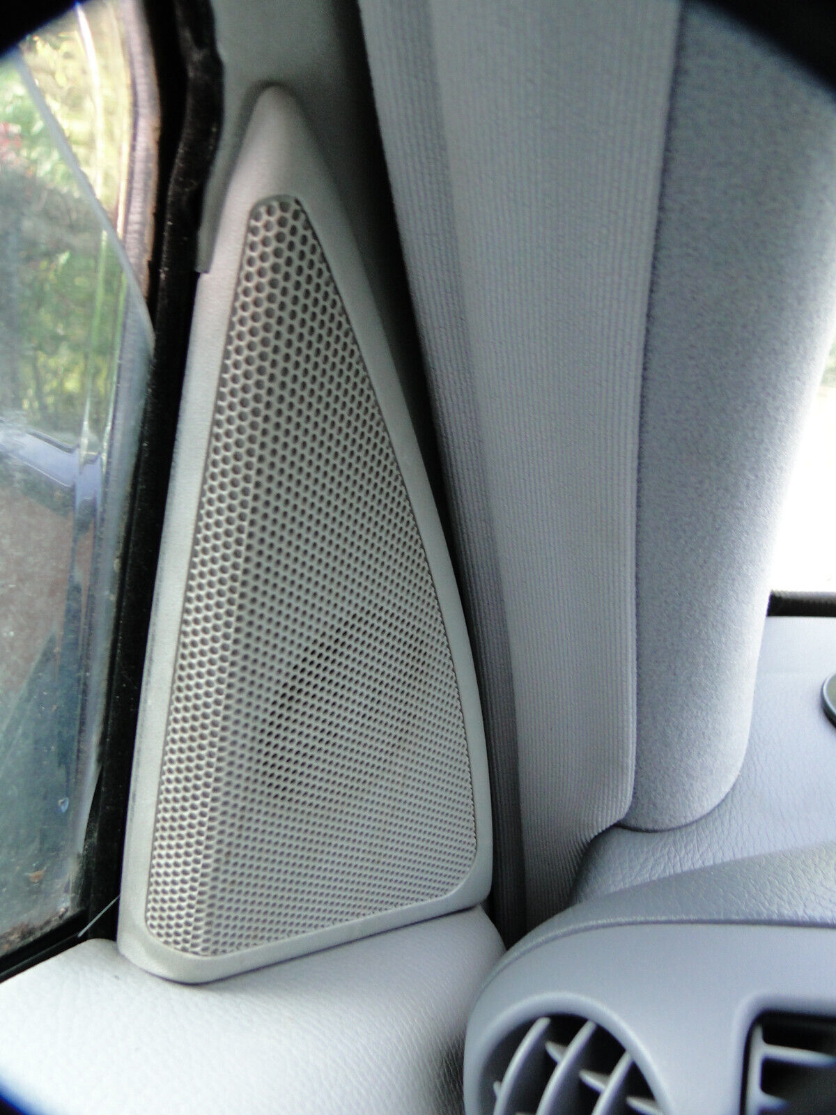 OEM 2002 MB C180 W203 SEDAN Front Door Speaker Cover Triangle Left A2037... - $15.56