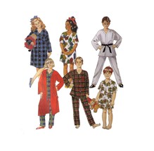 McCall&#39;s Sewing Pattern 8311 Robe Nightshirt and Pajamas Kids Unisex Size 6-7 - £7.16 GBP