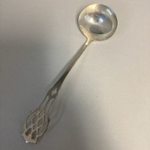 Chippendale by Lunt Sterling Silver Cream Ladle 5 1/4&quot; Discontinued Pattern - £29.99 GBP