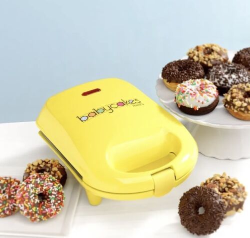 Primary image for Babycakes Minis Nonstick Coated Mini Donut Maker Yellow Gift NEW