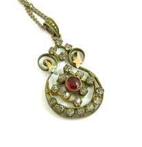 Rhinestones &amp; Pink Red Stone PENDANT Goldtone  NECKLACE Vintage 18&quot; Length - £13.58 GBP