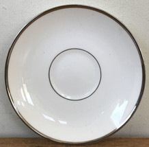 Vtg Antique Wedgwood Carlyn W4302 Bone China Porcelain Tea Saucer Plate 6&quot; - £19.65 GBP