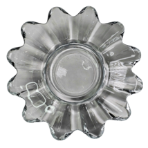 Clear Glass Plate Daisy 5.5 Inch Scalloped Rim Heavy Wedding Signed Made... - $15.60