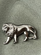Silvertone Safari LION Large Cat Pin Brooch – 2 x 1.25 – VERY GOOD condition – - £9.16 GBP