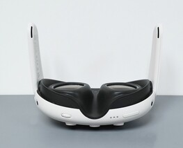 Meta Quest 3 512GB VR Headset Only - White image 6