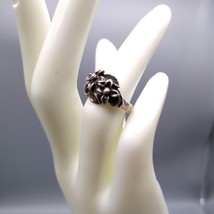Floral Sculpted Ring, Vintage Flowers in Silver Tone, Size 4 Minimalist ... - £20.11 GBP