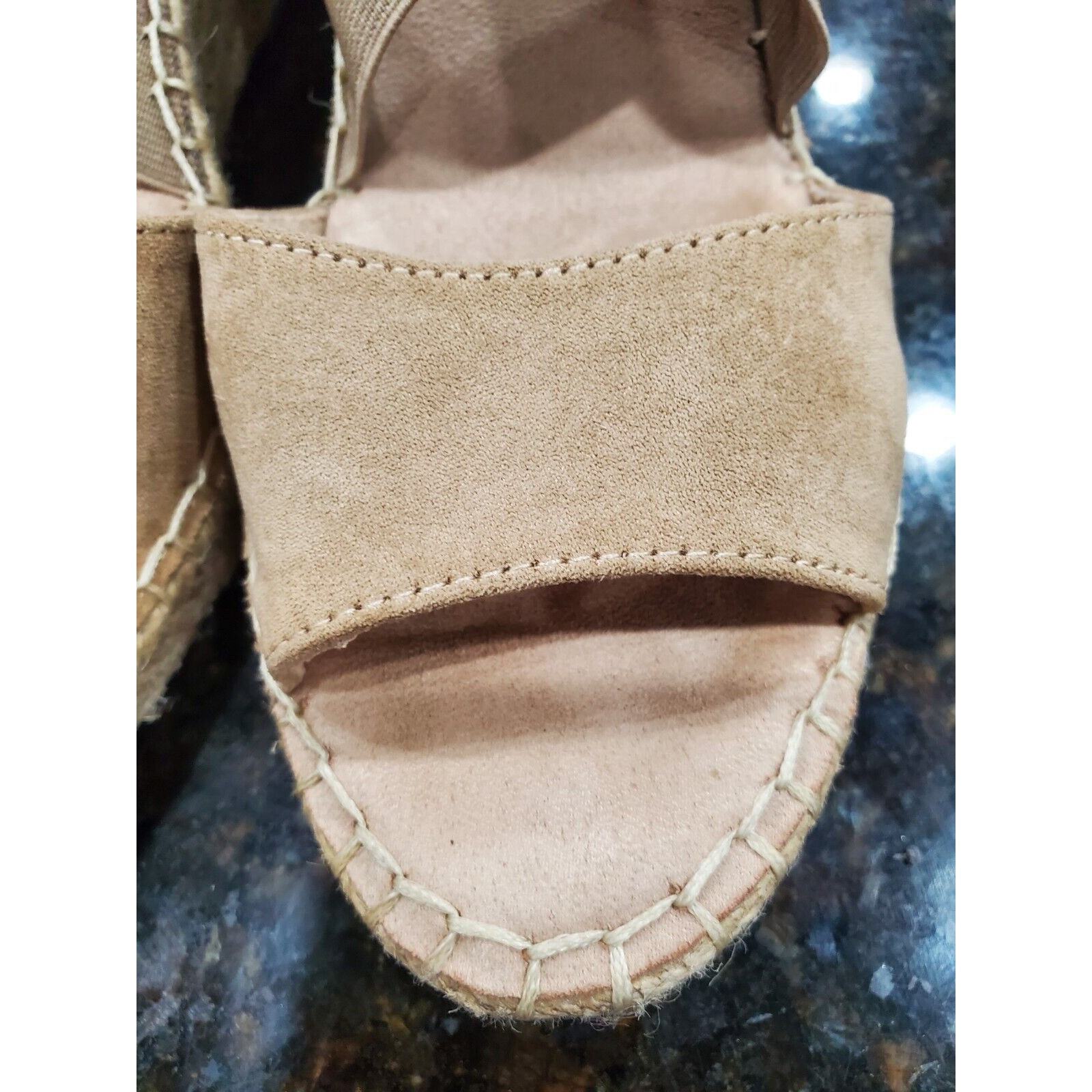 Sonoma Beige Women Suede Leather Flip -Flops Open Toe Casual Sandals Size 9.5 Item image 3