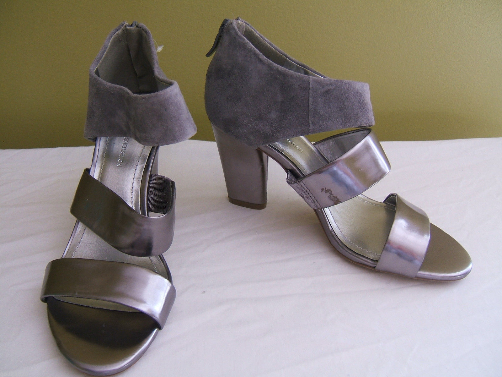 Primary image for NEW! BCBGeneration Gorgeous Leather Suede Orianthi Silver Heels Sandals 7 B $128