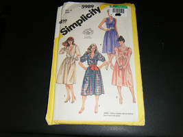 Simplicity 5989 Pullover Dresses w/Surplice Bodice Pattern - Size 10 Bust 32 1/2 - $11.11