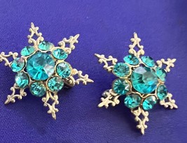 Vintage Silvertone Turquoise Pins Set of 2 - £7.58 GBP