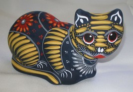 Colorful Hand-painted Ceramic Clay Pottery Seated Kitty Cat Figurine K10 - £11.69 GBP