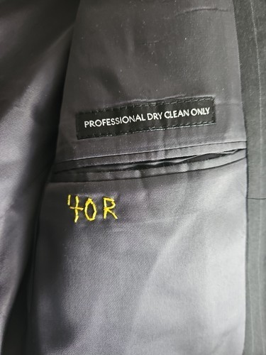 Jones New York Black Pinstripe 2 Piece Wool Suit Men Size 40R - Pants 34W X 31L Item image 4