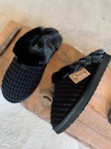 Very G Women&#39;s Sweater Knit Fuzzy Slippers Black - $562.41 MXN