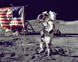 Gene Cernan salutes American flag on Moon Apollo 17 mission Photo Print - £7.04 GBP