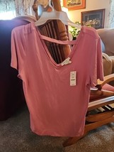 NWT White House Black Market WHBM Short Sleeve Pink Tee Size L, MSRP $34.50 - £14.93 GBP