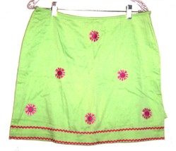 Bamboo Trader Lime Green Skort w/Embroidered Flowers looks like a Skirt Size 12 - £21.25 GBP