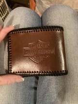 Harley-Davidson Men&#39;s Leather Chestnut Brown Embossed Billfold Wallet Brand New! - $27.07