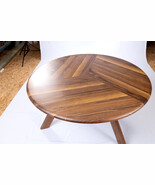 Round Walnut Table - €3.592,87 EUR