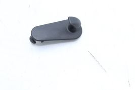 00-05 TOYOTA CELICA FLOOR MAT RETENTION CLIP HOOK Q7359 image 8