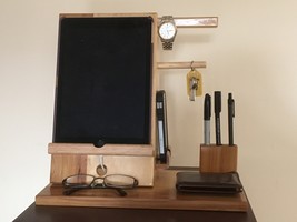 Bespoke Tech Organiser-Pine - $81.01