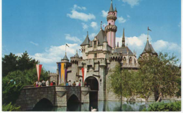 Lot of 7 Vintage Disneyland Post Cards Flying Dumbo, Matterhorn, Fantasyland etc - £8.47 GBP