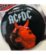 AC DC Button Stiff Upper Lip Live Rock Band Music Pin Round Pinback Vtg ... - €4,28 EUR