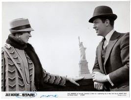 *Robert Wise&#39;s STAR! (1968) Julie Andrews, Robert Reed &amp; The Statue of LIberty - £66.45 GBP