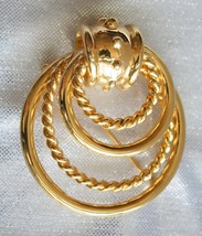 Elegant Monet Mid Century Modern Gold-tone Circles Brooch 1970s vintage - £9.67 GBP