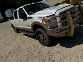 2011 2016 Ford F250 OEM Right Fender No Flare UG White Platinum  - $433.13