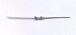 Lot of 100 pcs D9E Crystal Point Detector Germanium Diodes - £81.55 GBP