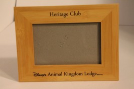 Disney&#39;s Animal Kingdom Lodge Heritage Club Picture Frame Wood 5 1/2&quot; x ... - £14.97 GBP