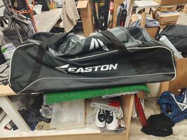 Easton Baseball Carrying Case Baseball Sports Equipment a159008bk - $61.74
