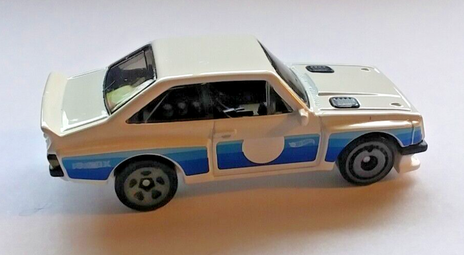 Hot Wheels Ford Escort RS2000 Coupe, White, Loose, Never Played With Con... - $5.18
