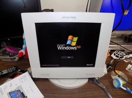 Vintage FlatScreen Planar PT1704A 17&quot;Color Computer Monitor VG - £50.10 GBP