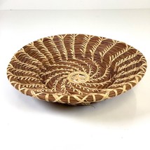 Vintage Stunning Hand Woven Pine Needle Native Intricate Shallow Basket Tray - £29.41 GBP