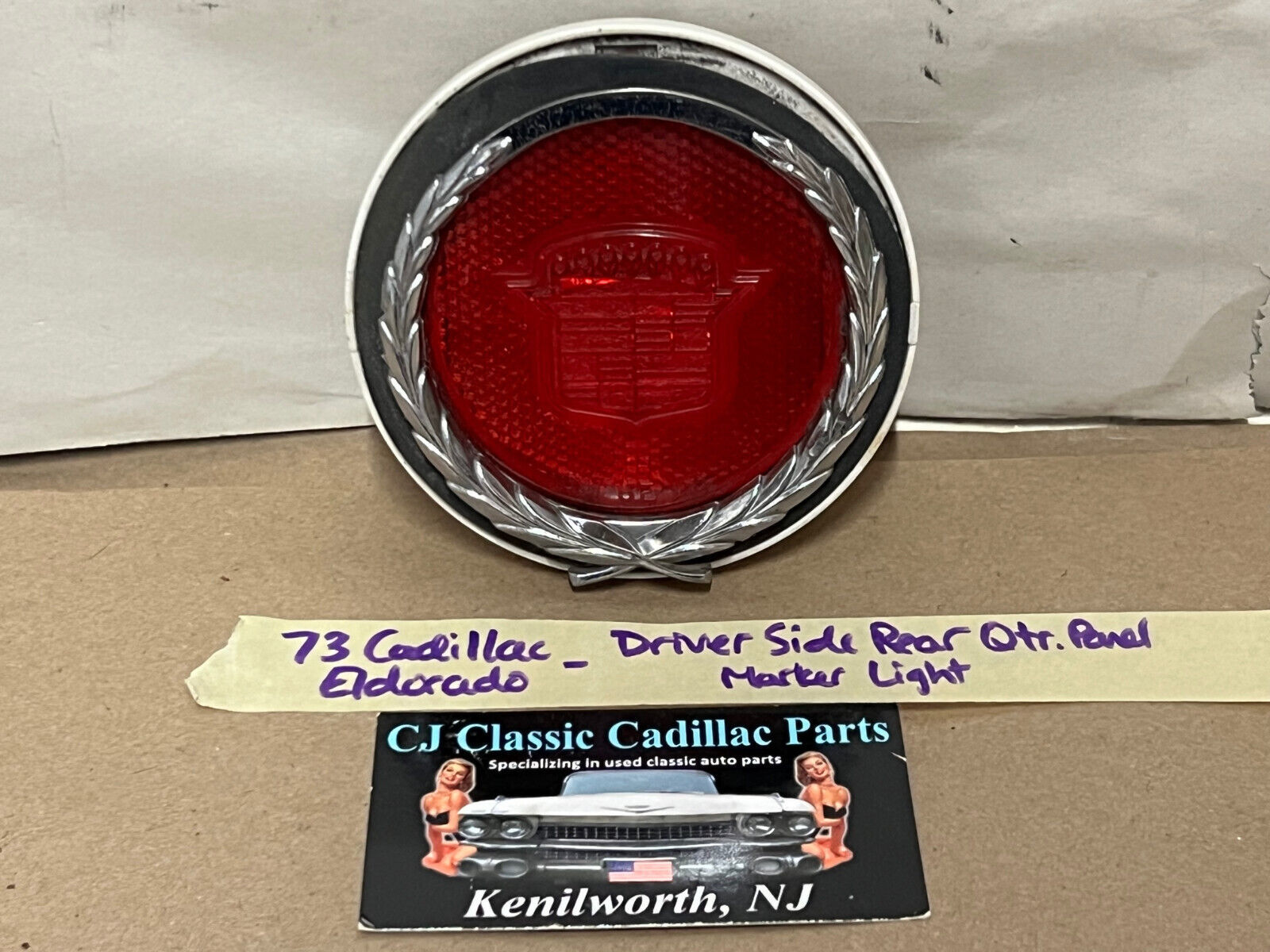 OEM 73 Cadillac Eldorado LEFT REAR QUARTER PANEL MARKER PARK LIGHT LENS HOUSING - $59.39