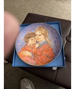 1985 Edna Hibel Mother&#39;s Day Plate &quot;Erica and Jamie&quot; by Knowles w/ 22 ka... - £7.78 GBP