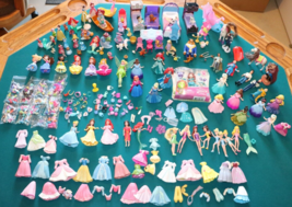 Polly Pocket Disney Princess Dolls Clothing Accessory Lot Clip On Rubber Clothes - £129.74 GBP
