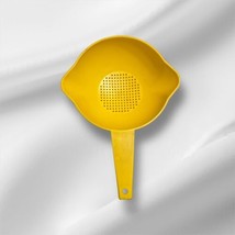 Vintage Tupperware Small 1 Quart Yellow Colander Strainer #1200 2 Spouts - $6.20