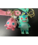 lot of 2 Pokémon keychain pikachu  US SHIP - £11.96 GBP