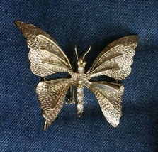 Gerry&#39;s Mid Century Modern Rhinestone Gold-tone Butterfly Brooch 1960s vintage - £11.74 GBP
