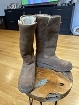 UGG Kara Classic Tall Winter Boots in Chestnut Brown - $1,182.44 MXN